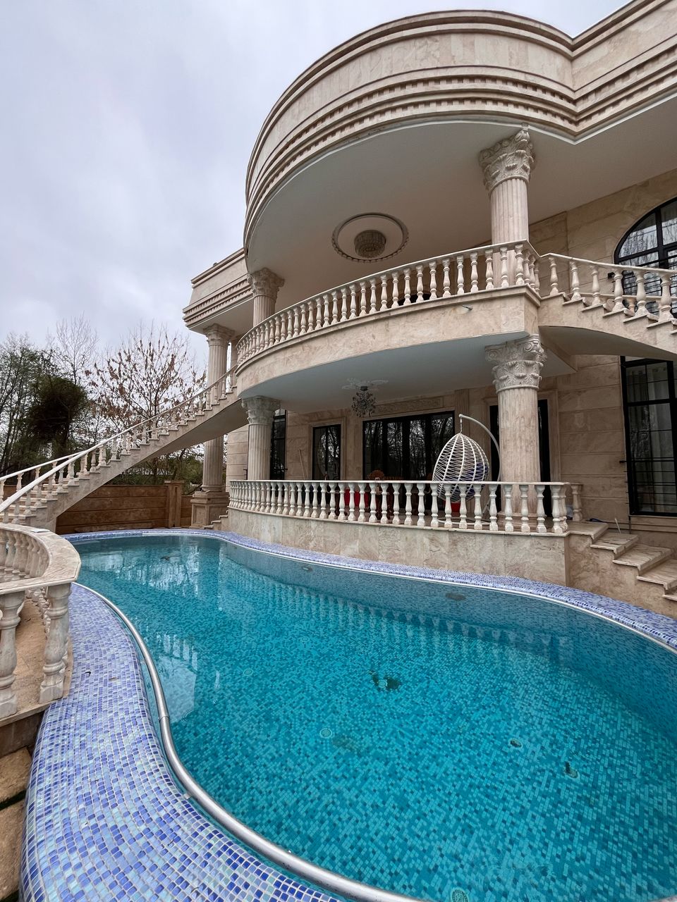 برای رزرو ویلا لاکچری سیلور استار در سلمانشهر مازندران چه زمانی اقدام کنیم؟